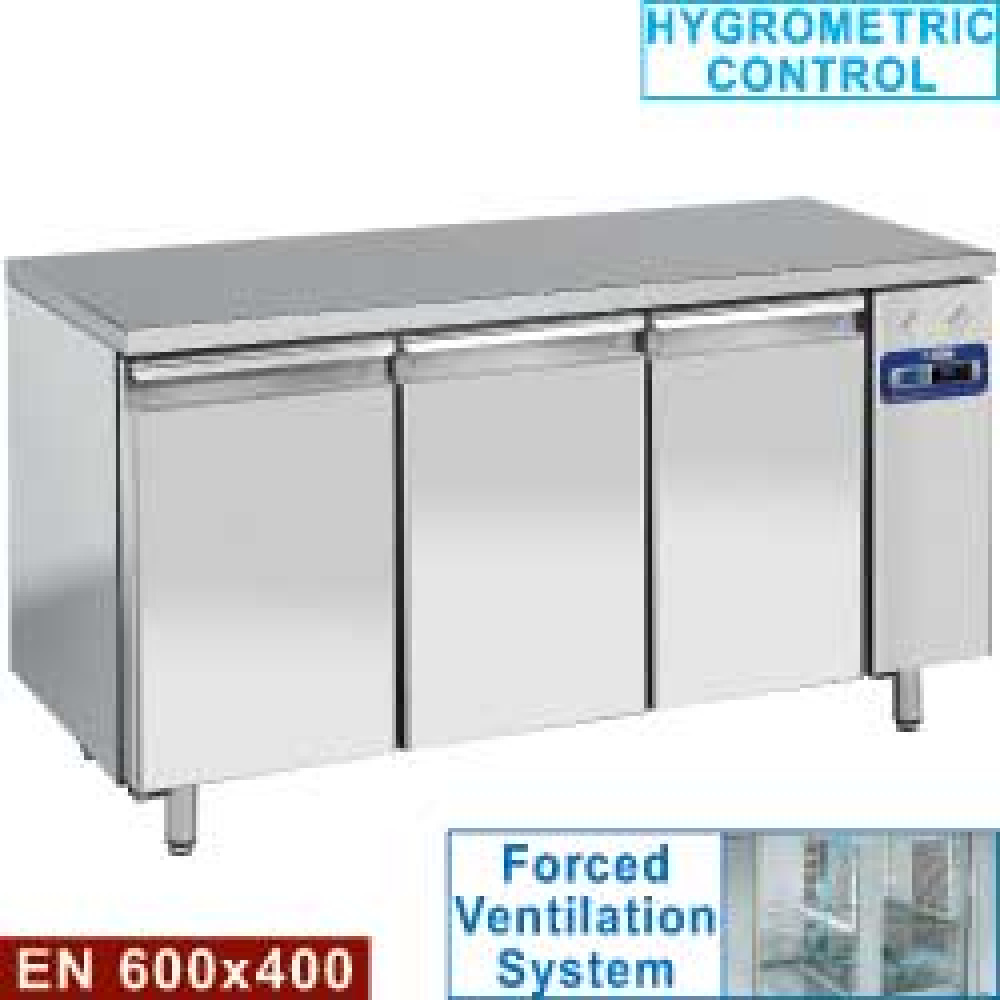 Mesa frigorífica y ventilada, 3 puertas EN 600x400, (sin grupo)
