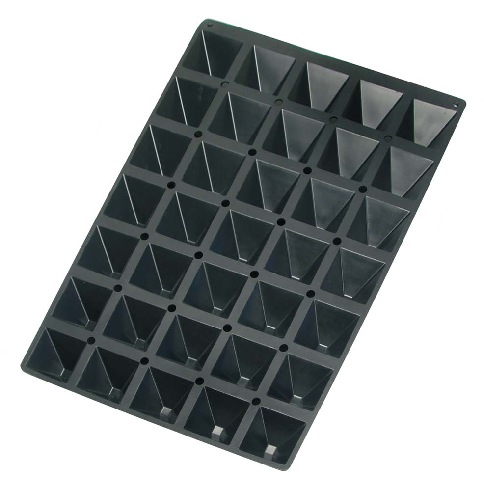 MOLDE SIL. 60X40 CM. PIRAMIDE 65X65X35MM